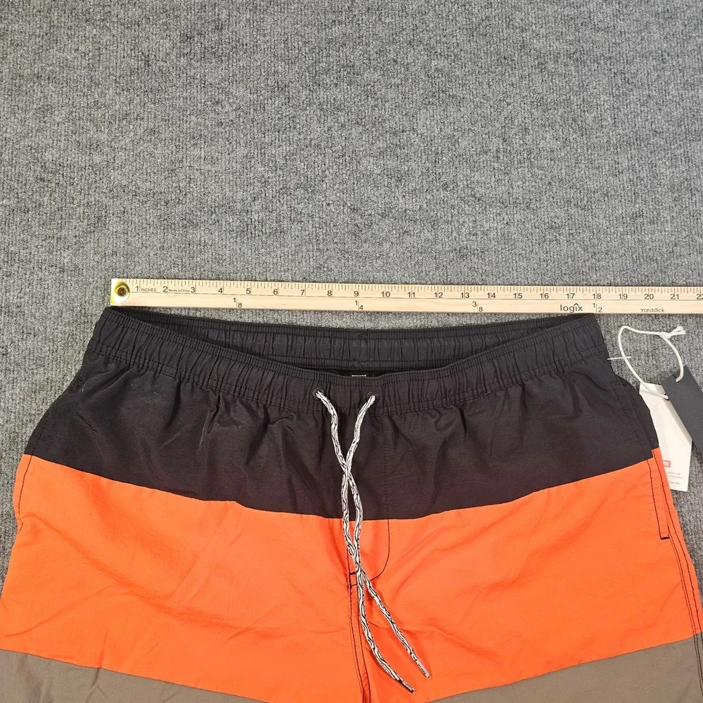 Globe scope poolshort